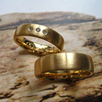 Trauringe, 585 Gelbgold mit 3 Brillanten