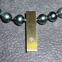 Wechselschließe aus Gold mit Brillant